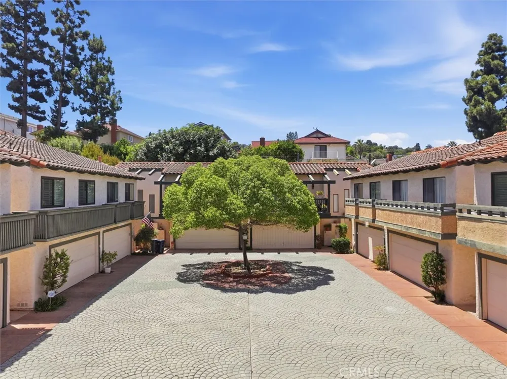 28537 Vista Madera Rancho Palos Verdes, CA 90275