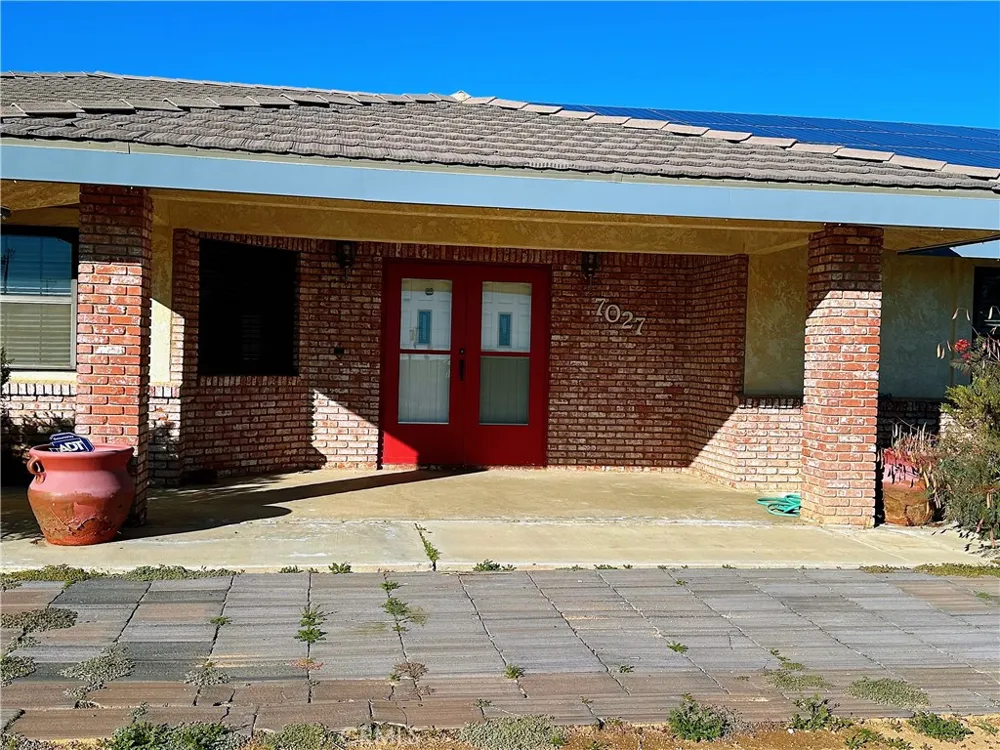 7027 Poppy Boulevard California City, CA 93505