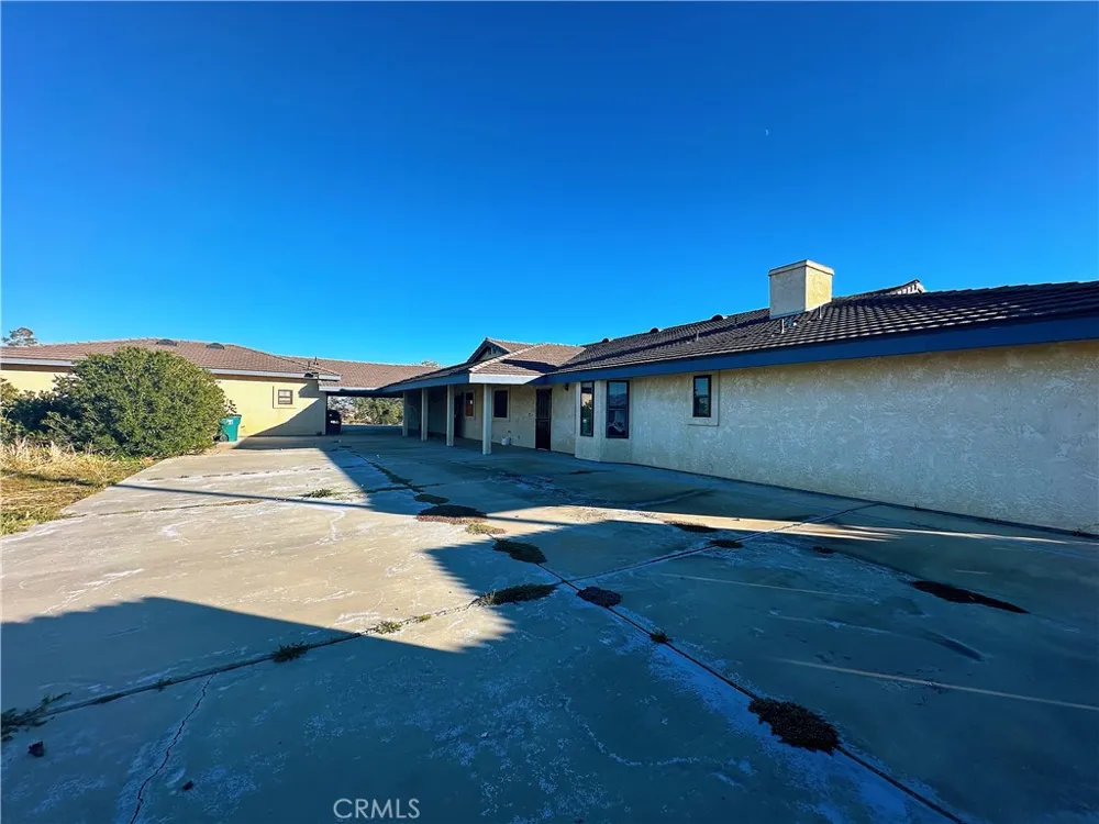 7027 Poppy Boulevard California City, CA 93505