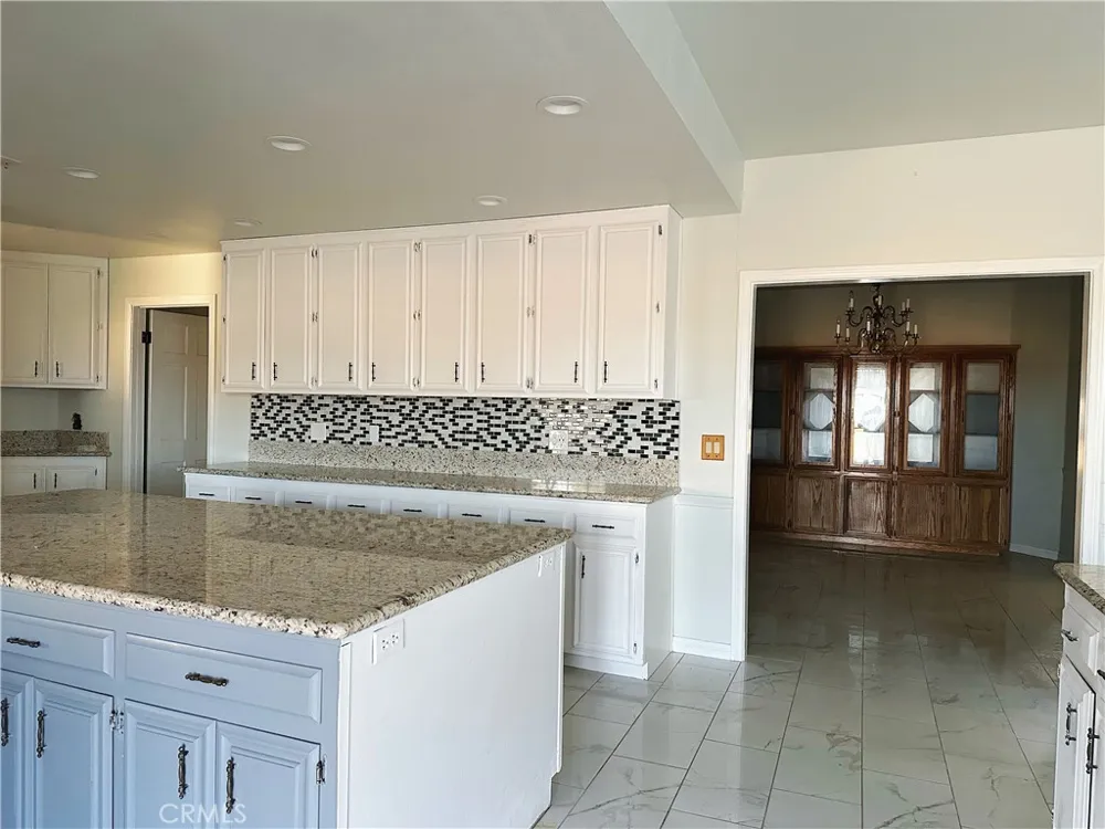 7027 Poppy Boulevard California City, CA 93505