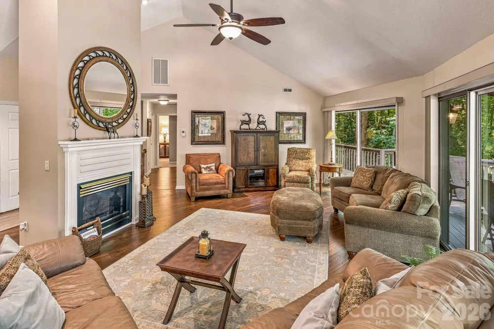 193 Downing Place Lake Lure, NC 28746