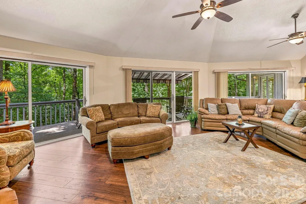 193 Downing Place Lake Lure, NC 28746