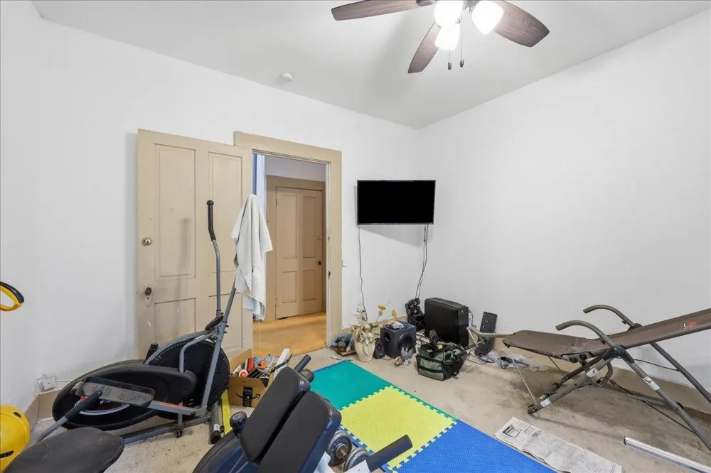 605 3rd Street Orange, TX 77630