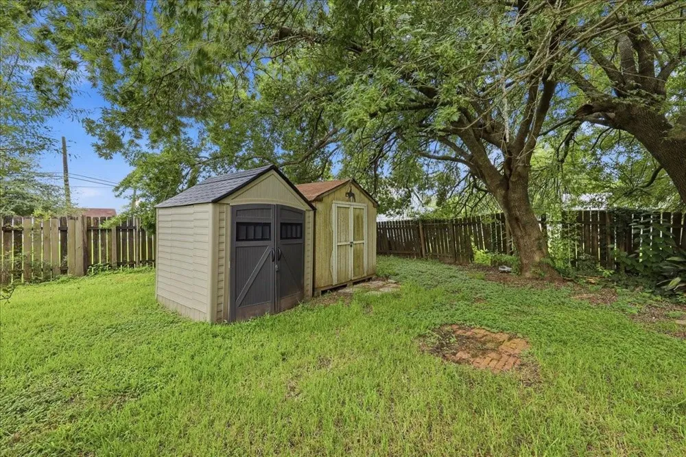 605 3rd Street Orange, TX 77630