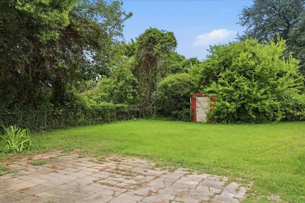 605 3rd Street Orange, TX 77630