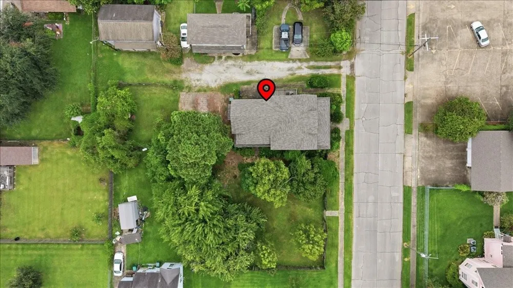 605 3rd Street Orange, TX 77630