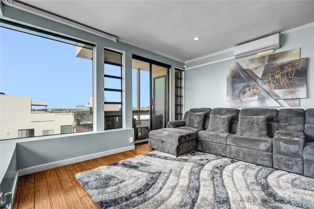 2575 E 19th Street #36 Signal Hill, CA 90755