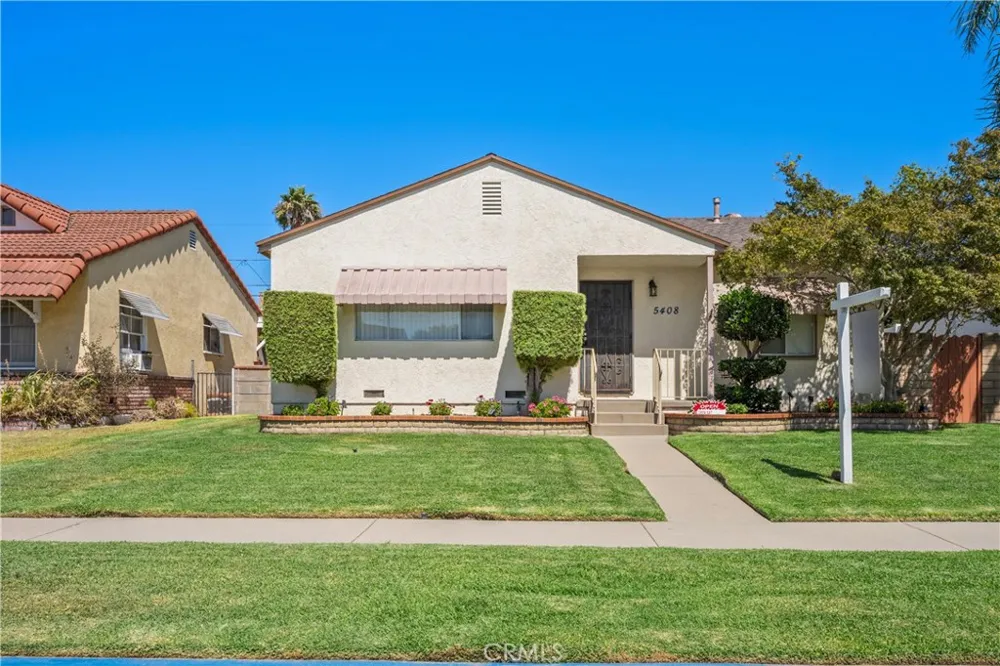 5408 Sunfield Lakewood, CA 90712