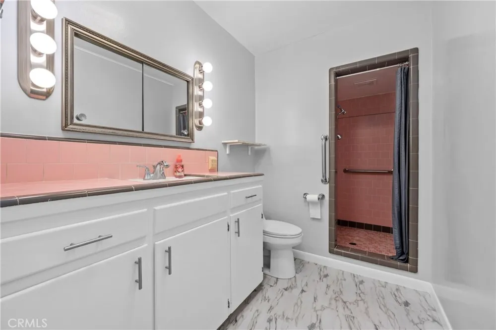 5408 Sunfield Lakewood, CA 90712