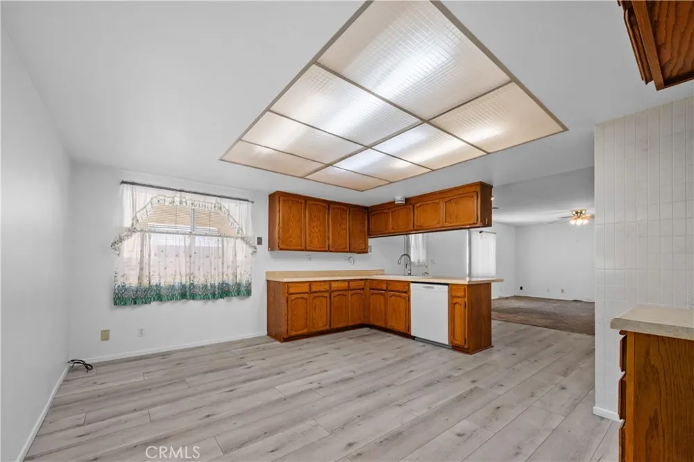 5408 Sunfield Lakewood, CA 90712