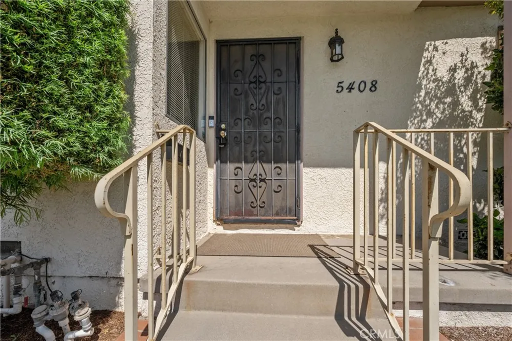 5408 Sunfield Lakewood, CA 90712