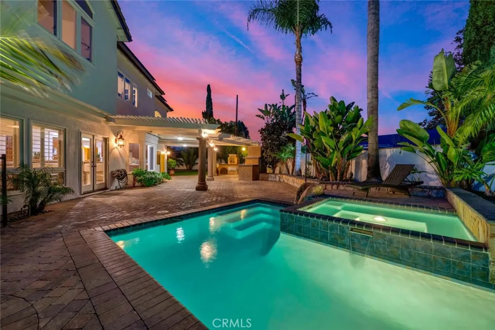 13671 Belle Rive North Tustin, CA 92705