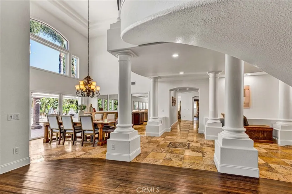 13671 Belle Rive North Tustin, CA 92705