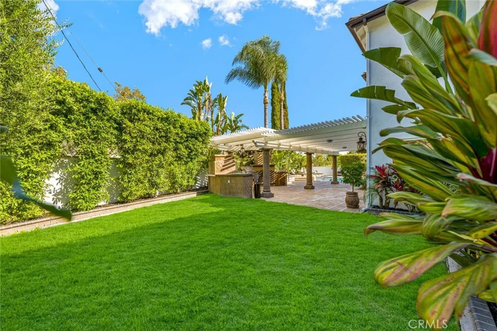 13671 Belle Rive North Tustin, CA 92705