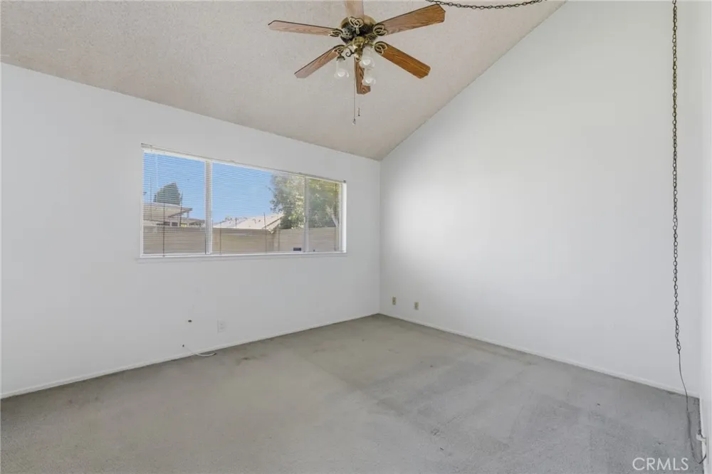 18512 Kamstra Cerritos, CA 90703