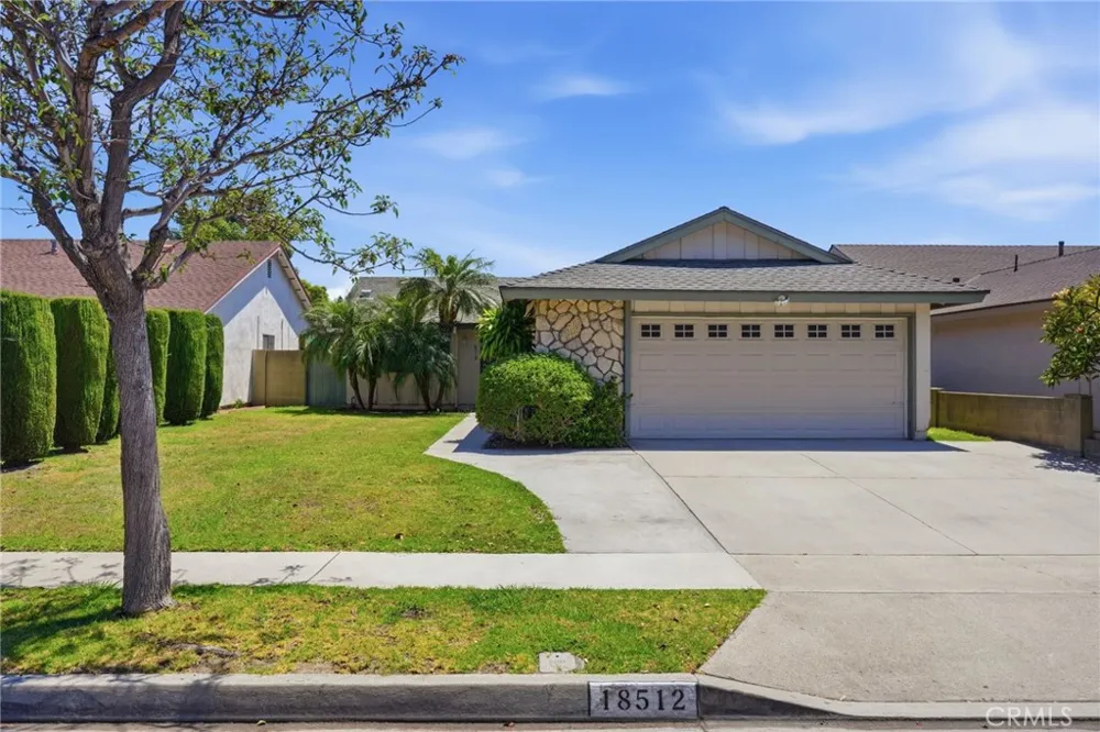 18512 Kamstra Cerritos, CA 90703