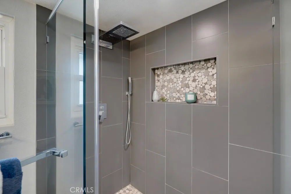1118 Sandi Lane Costa Mesa, CA 92627