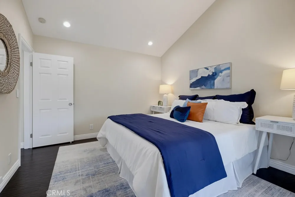 1118 Sandi Lane Costa Mesa, CA 92627