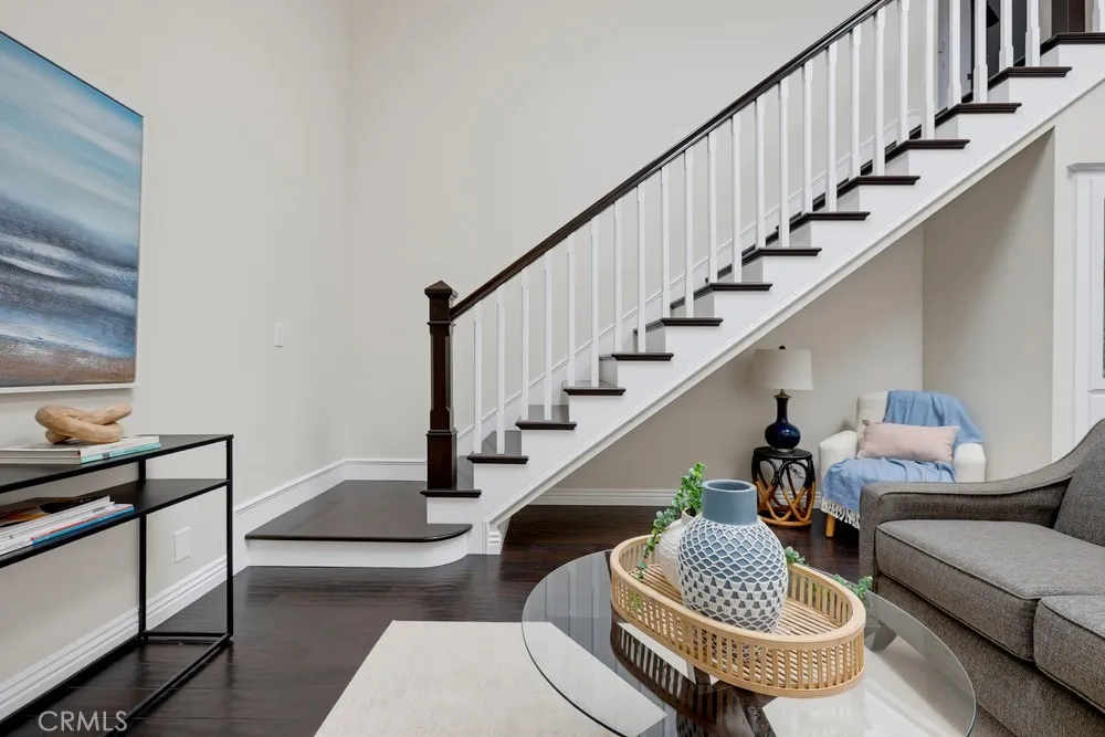 1118 Sandi Lane Costa Mesa, CA 92627
