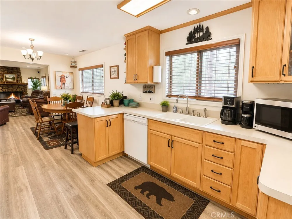 39893 Forest Road Big Bear Lake, CA 92315