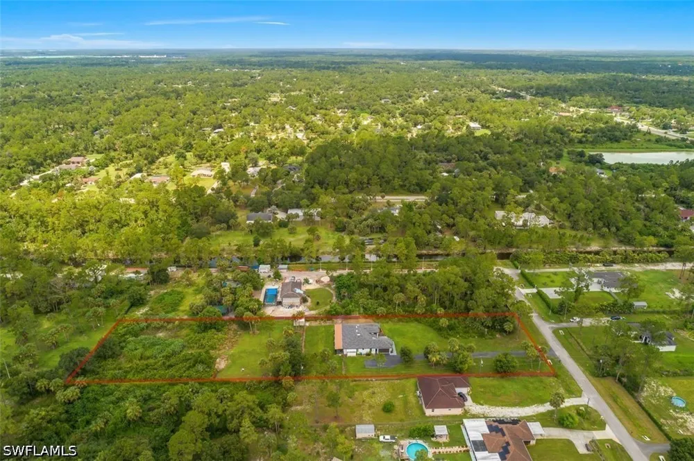 2nd Avenue SE Naples, FL 34117
