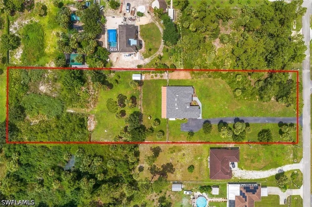 2nd Avenue SE Naples, FL 34117