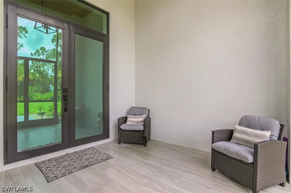 2nd Avenue SE Naples, FL 34117