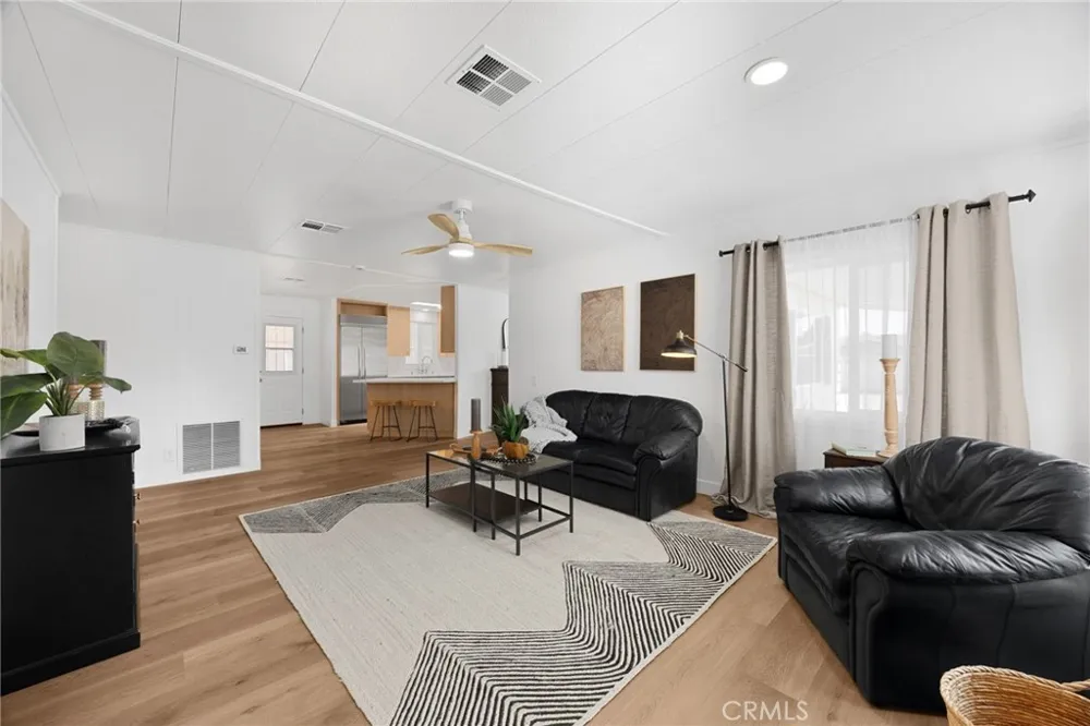 38069 Calle De Amor Murrieta, CA 92563