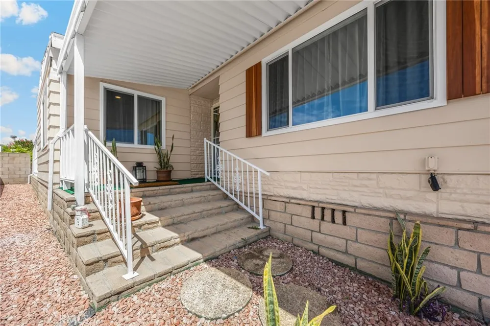 38069 Calle De Amor Murrieta, CA 92563