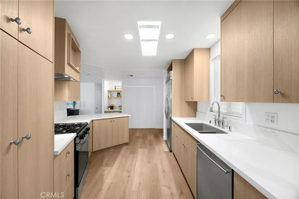38069 Calle De Amor Murrieta, CA 92563