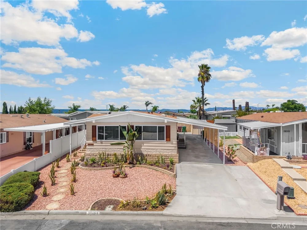 38069 Calle De Amor Murrieta, CA 92563