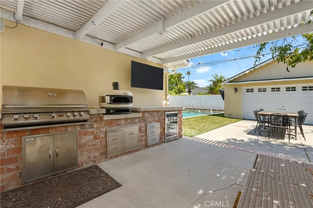 3052 Bostonian Los Alamitos, CA 90720