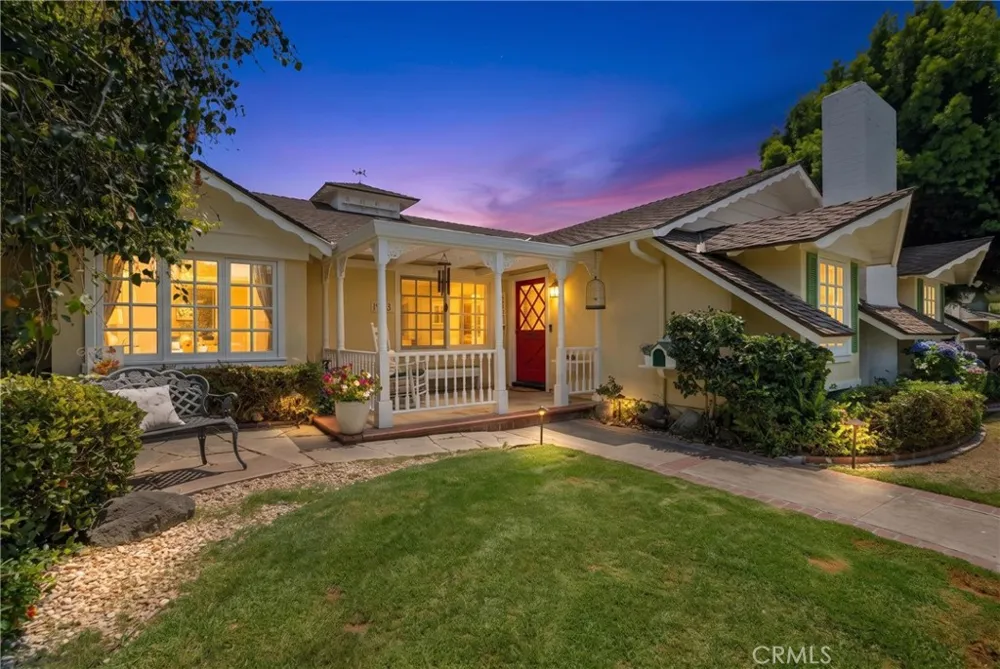 3052 Bostonian Los Alamitos, CA 90720