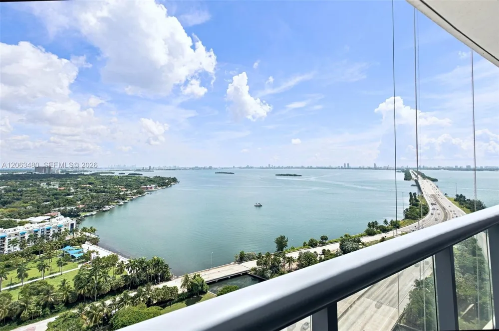 601 NE 36th St #2308 Miami, FL 33137