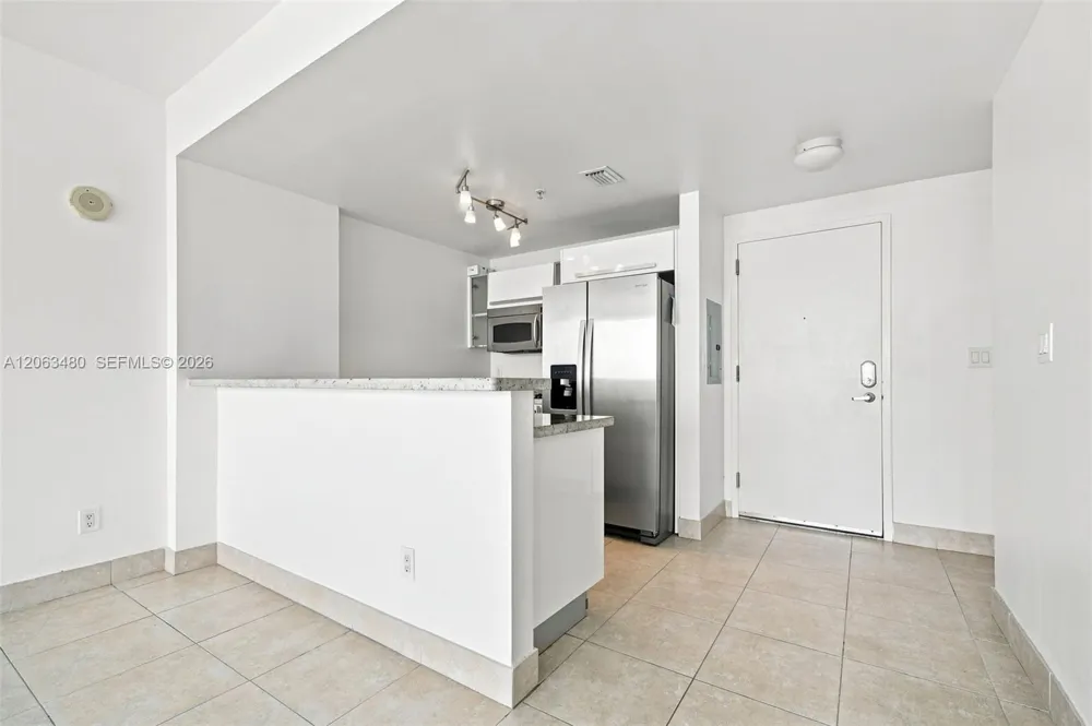 601 NE 36th St #2308 Miami, FL 33137
