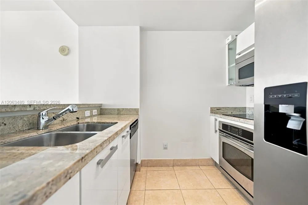 601 NE 36th St #2308 Miami, FL 33137