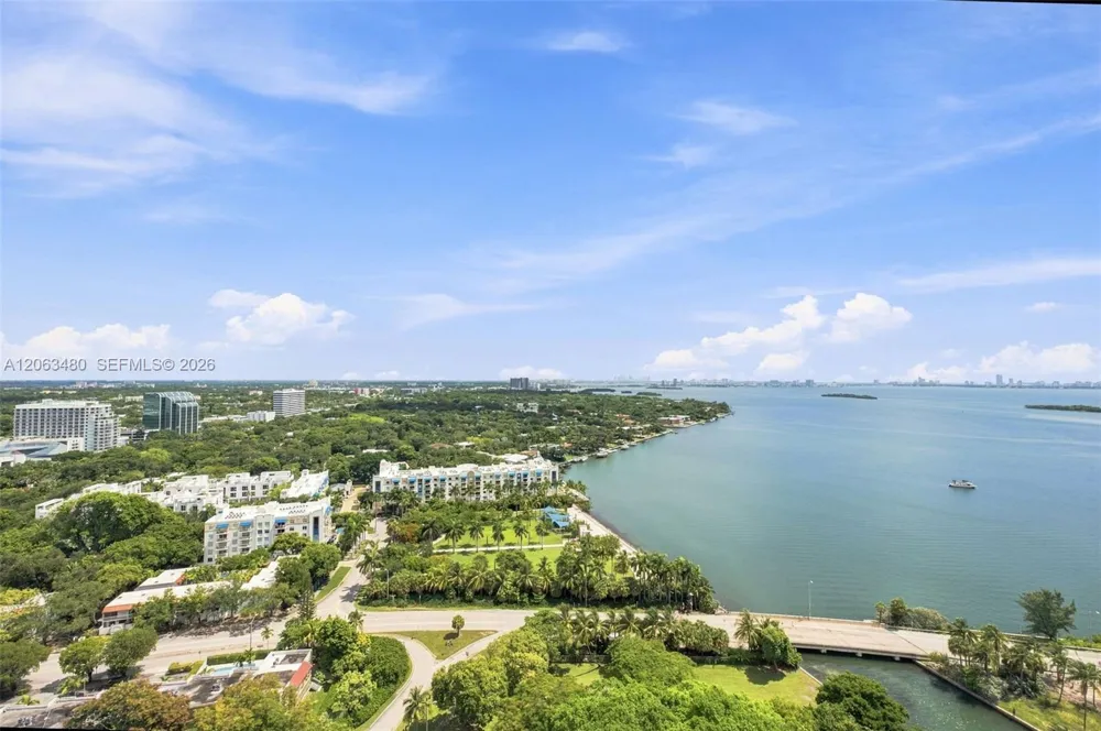 601 NE 36th St #2308 Miami, FL 33137