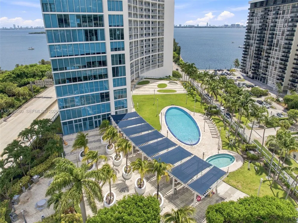601 NE 36th St #2308 Miami, FL 33137