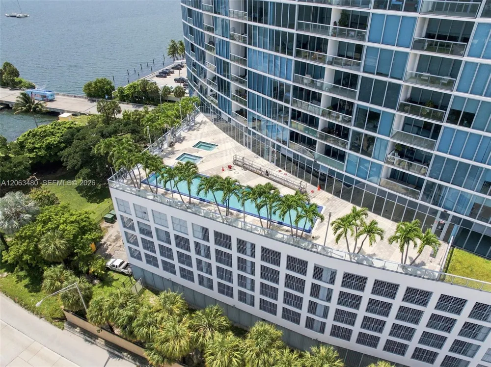 601 NE 36th St #2308 Miami, FL 33137