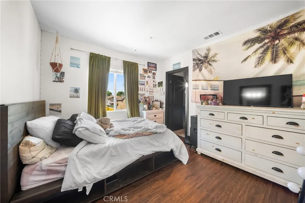 6198 Lincoln #18 Cypress, CA 90630