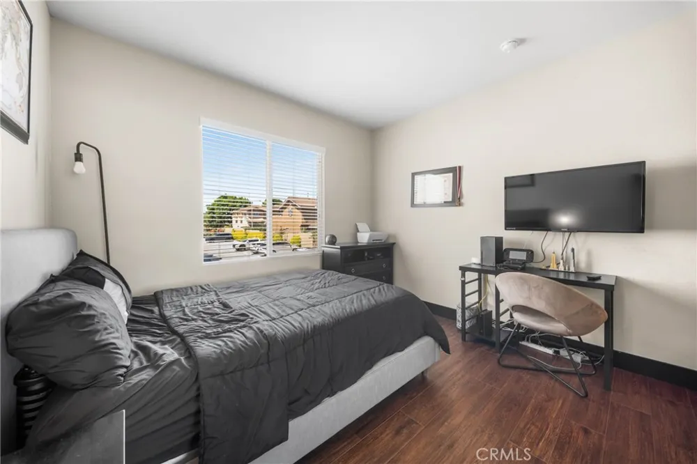 6198 Lincoln #18 Cypress, CA 90630