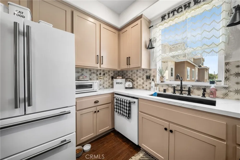 6198 Lincoln #18 Cypress, CA 90630