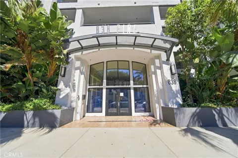 838 Pine #515