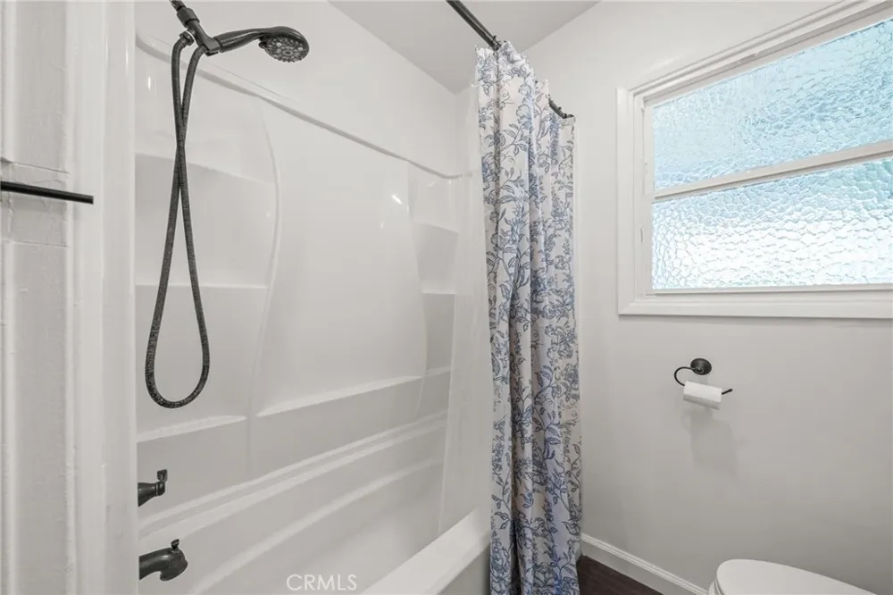2712 Eckleson Street Lakewood, CA 90712