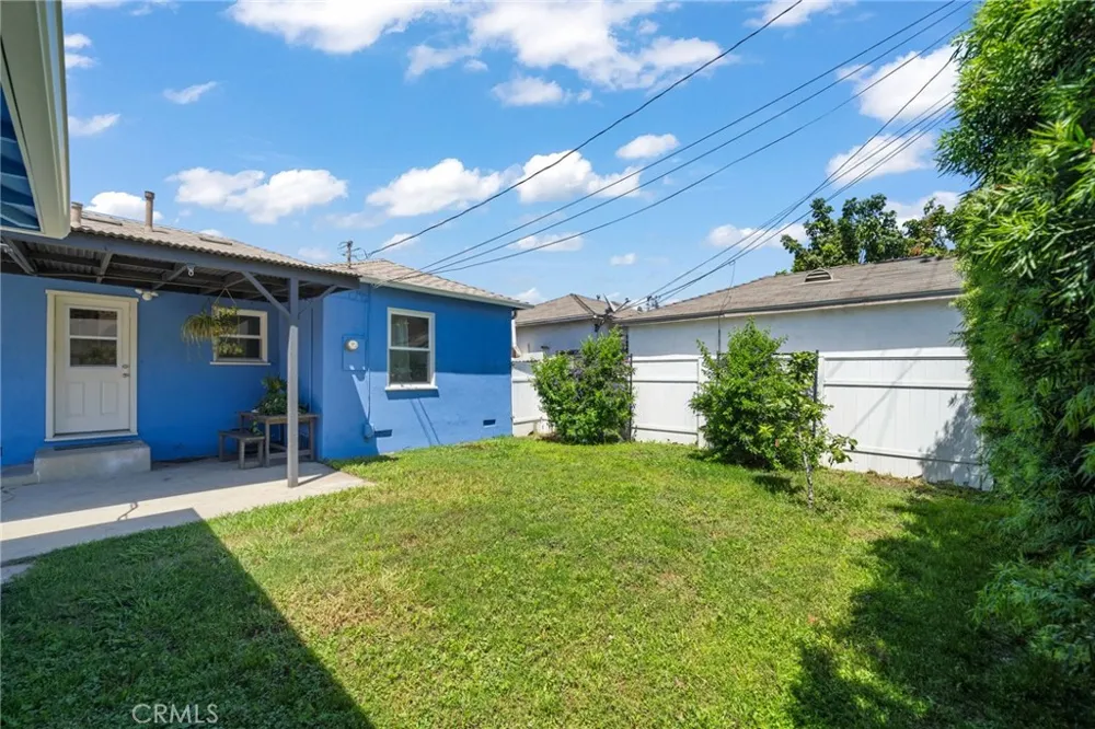 2712 Eckleson Street Lakewood, CA 90712