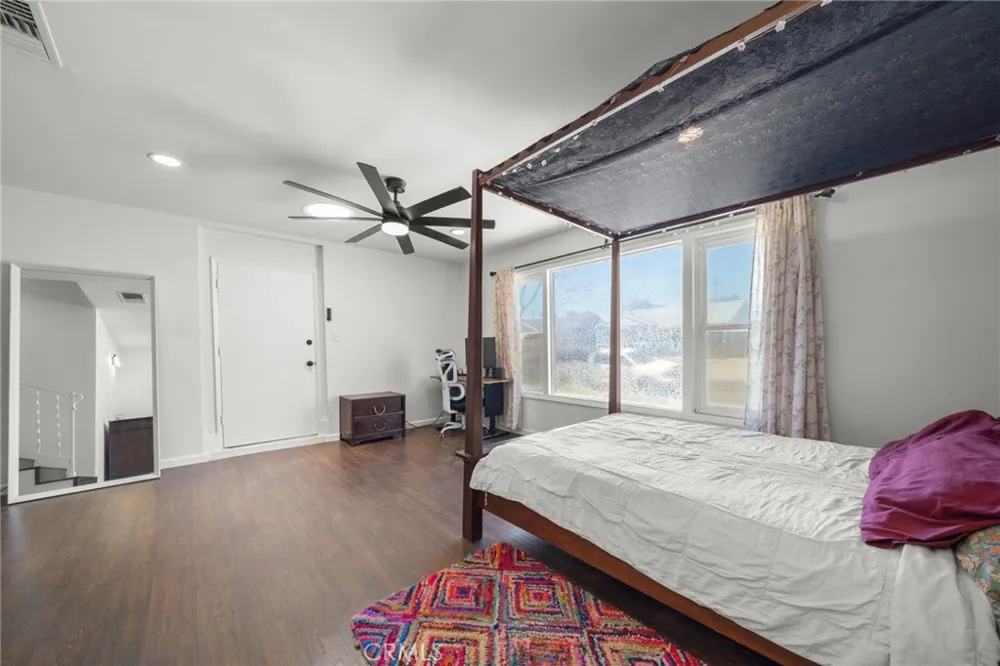 2712 Eckleson Street Lakewood, CA 90712