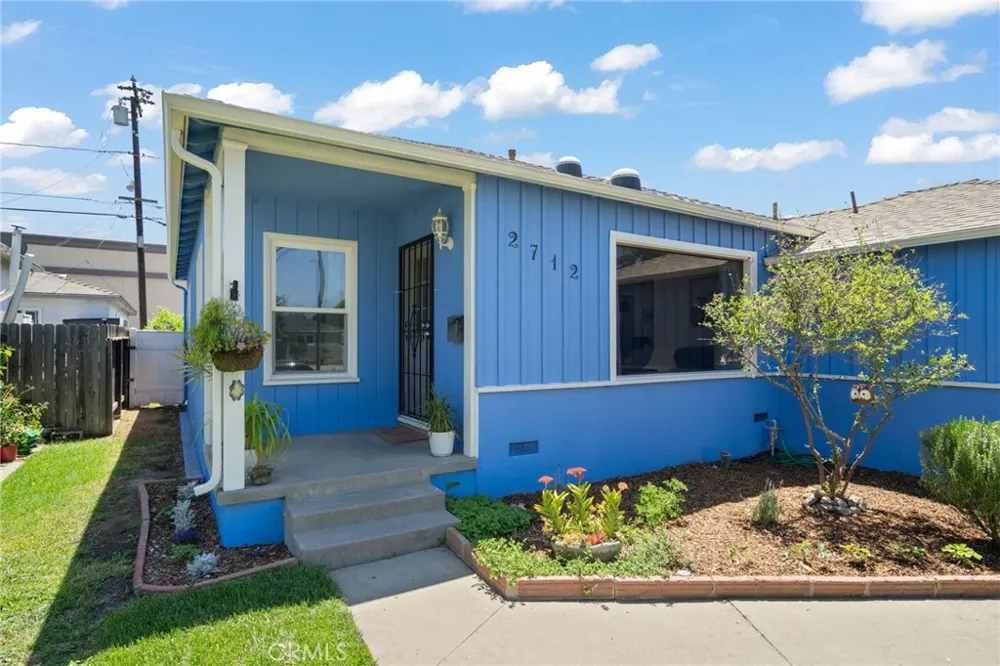 2712 Eckleson Street Lakewood, CA 90712