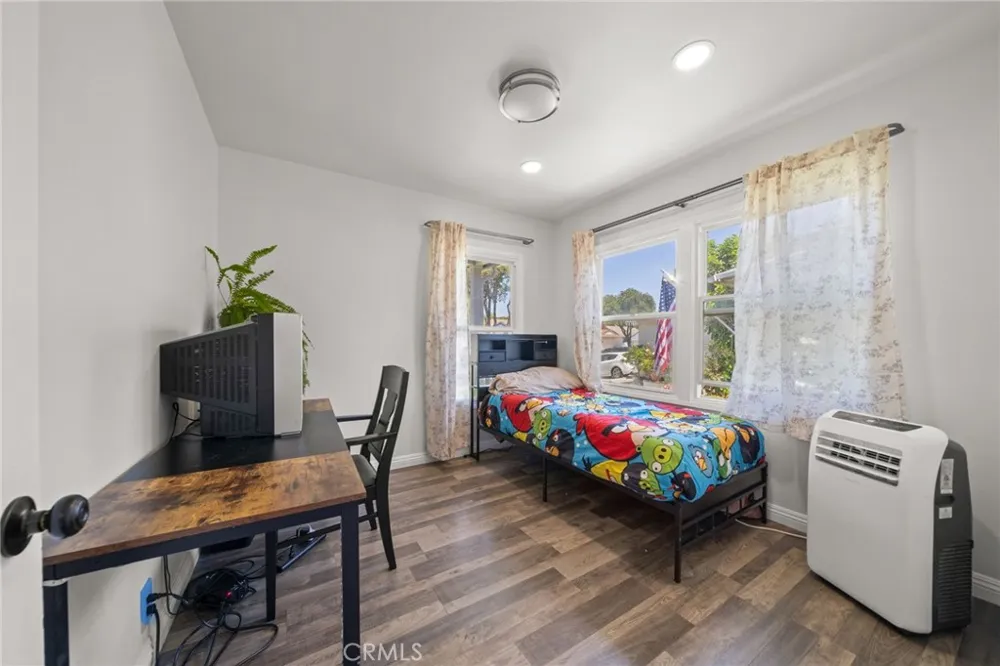 2712 Eckleson Street Lakewood, CA 90712