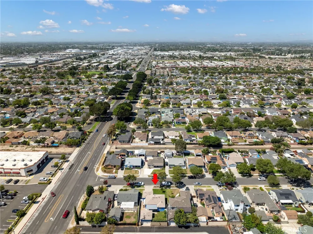 2712 Eckleson Street Lakewood, CA 90712