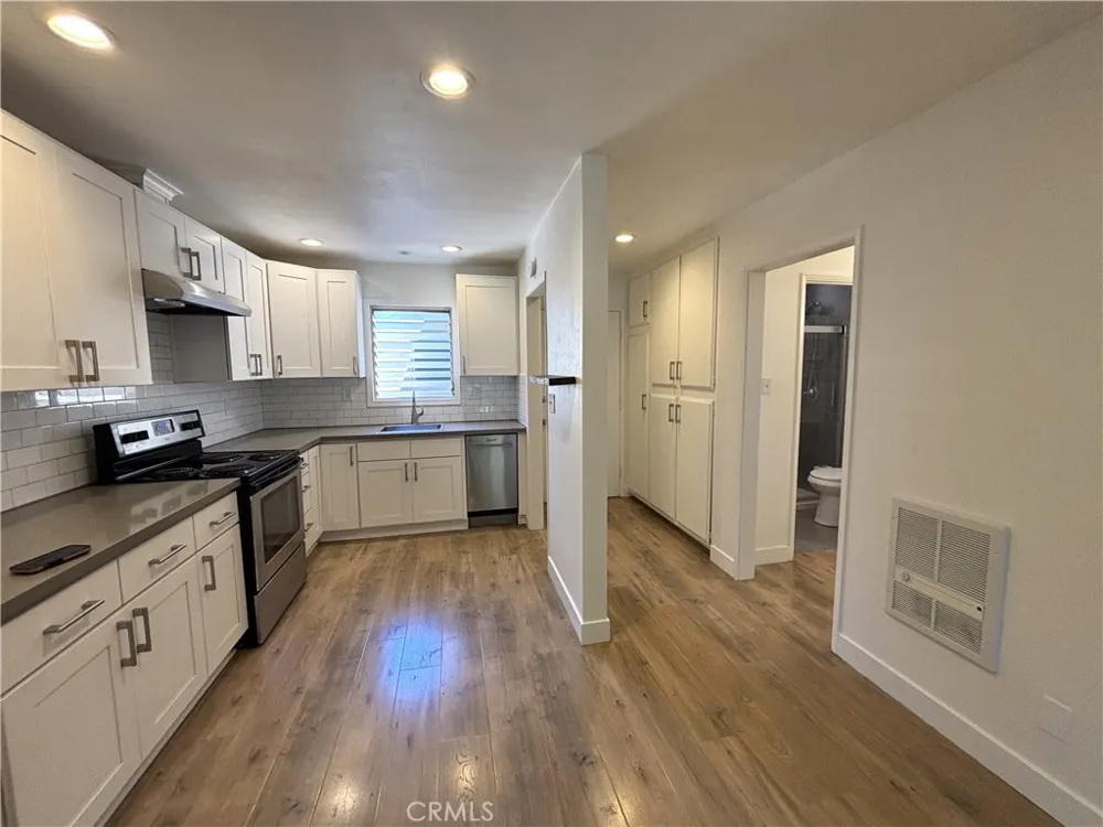 1030 W MacArthur Boulevard #38 Santa Ana, CA 92707